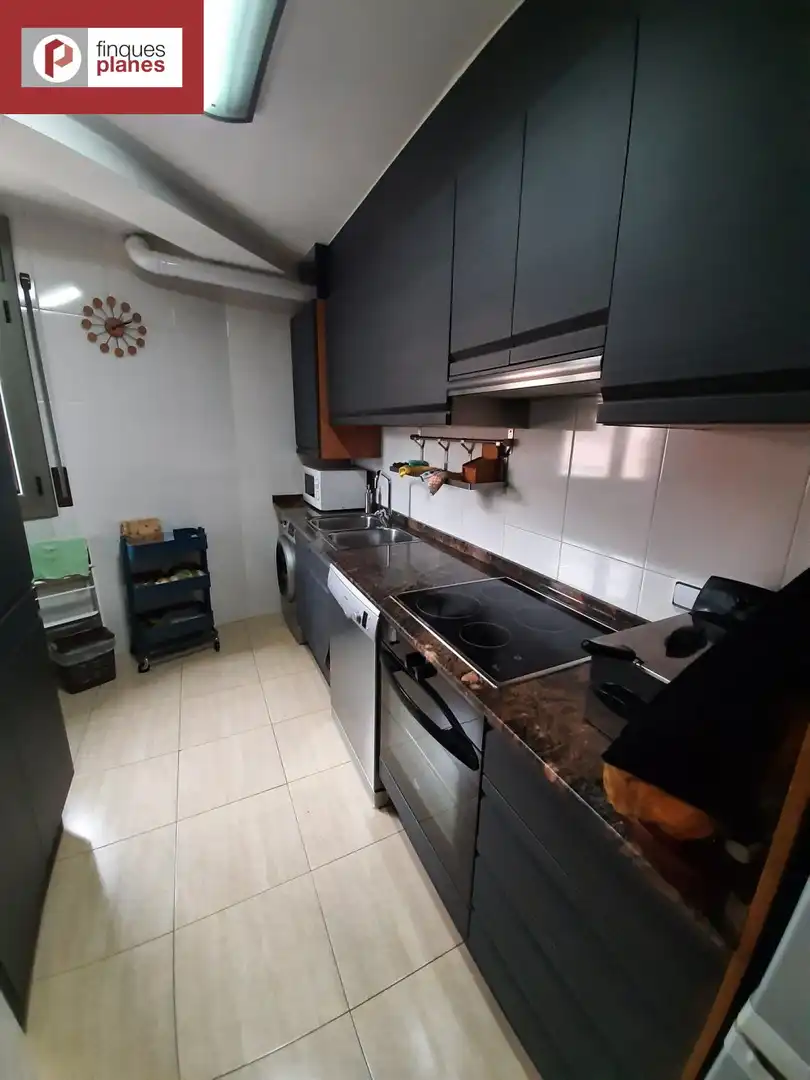 Cuina de Pis en venda en La Seu d'Urgell amb Calefacció i Balcó