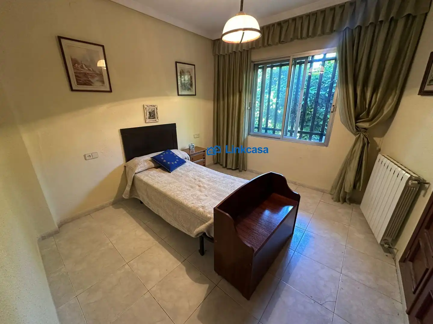 Bedroom of Houses for sale in Madrid  with Heating and Storage room