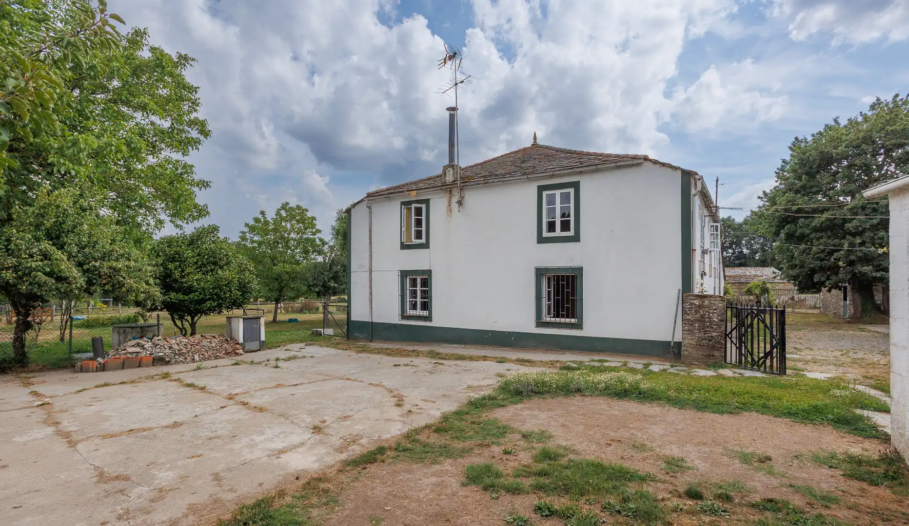 Vista exterior de Finca rústica en venta en Begonte