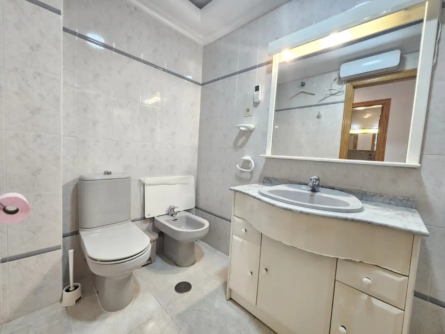 Baño de Piso en venta en San Pedro del Pinatar ciudad