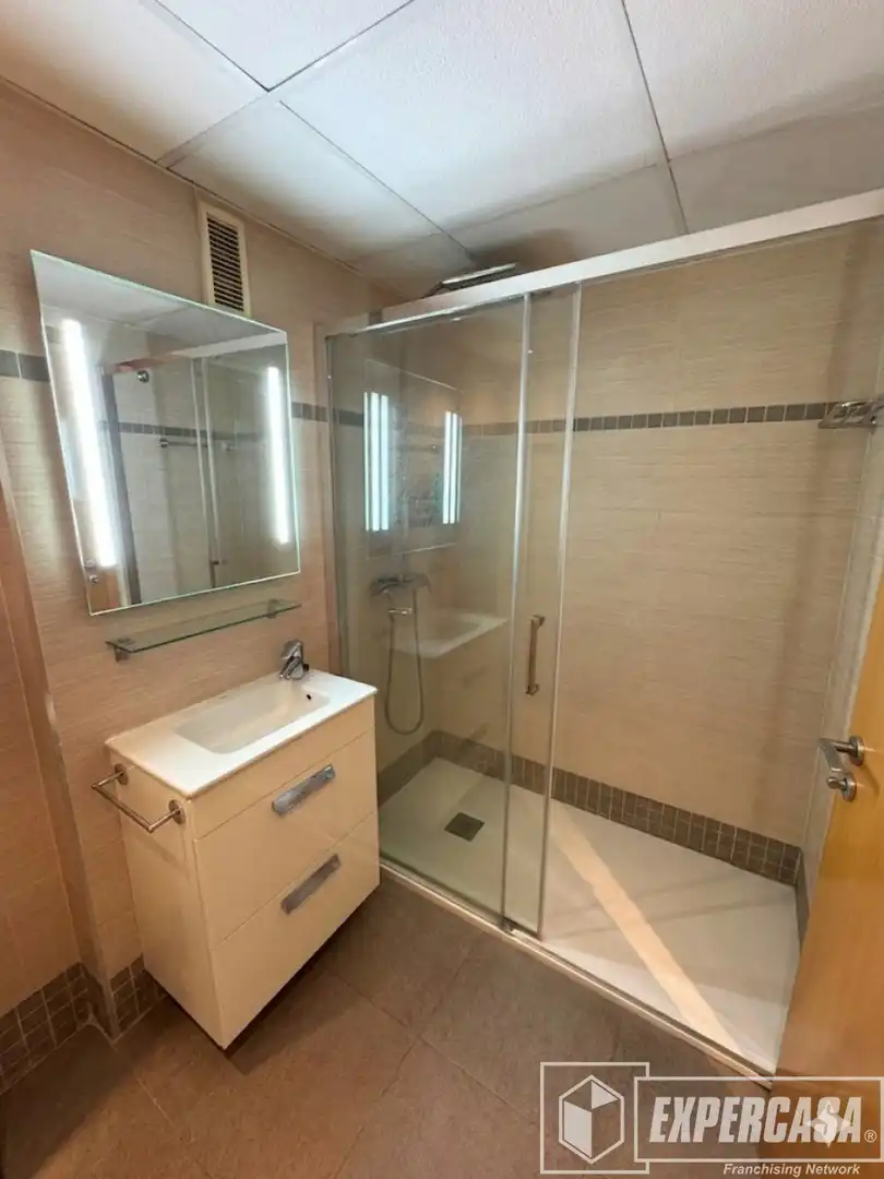 Baño de Piso en venta en Valencia con Parquet y Trastero