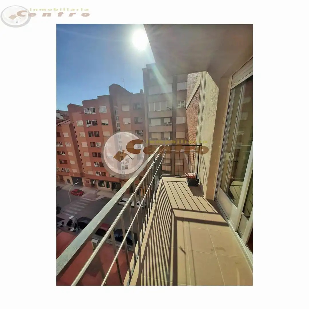 Flat for rent in antonio gotor, Parque Sur