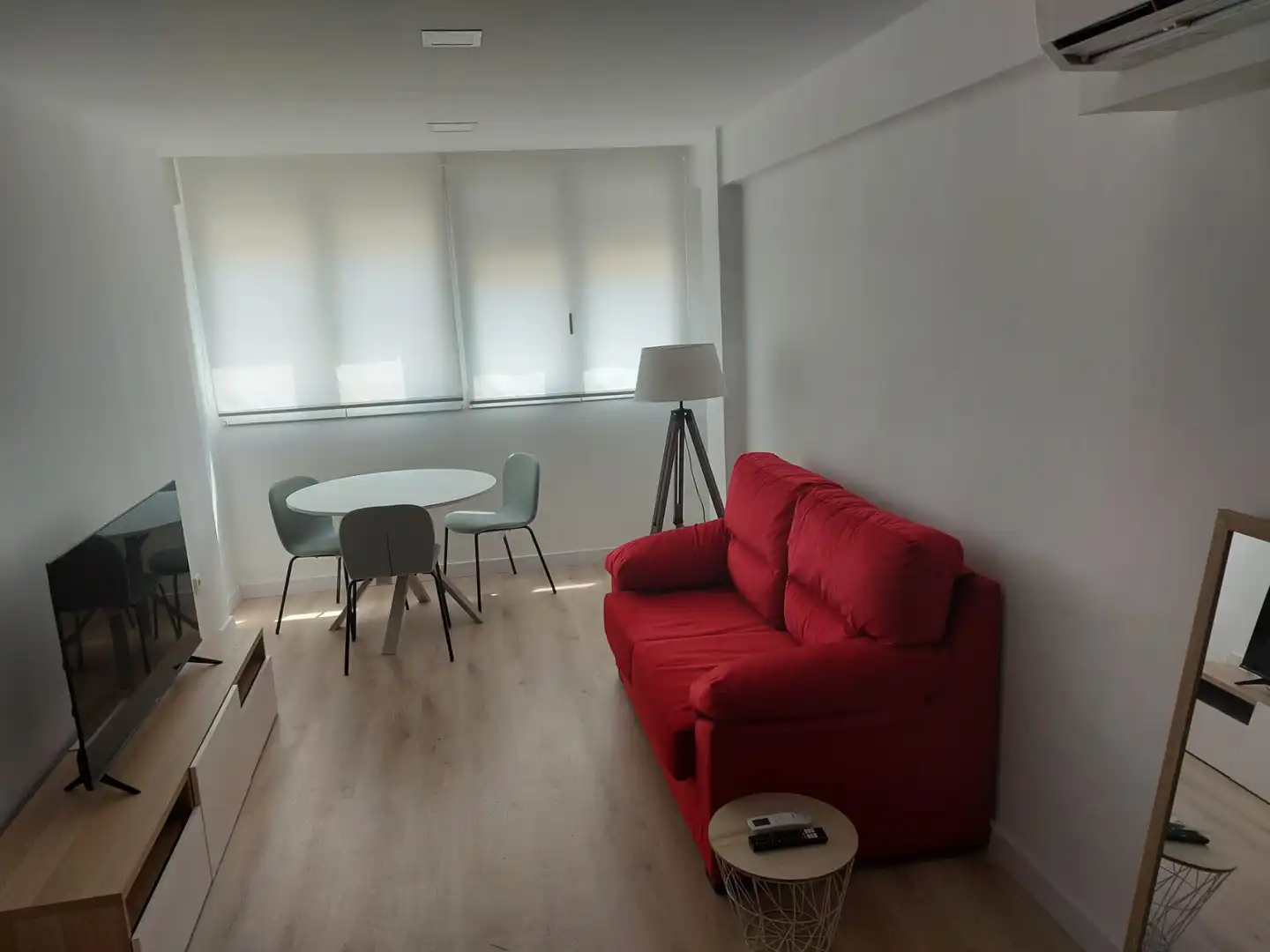 Sala d'estar de Pis en venda en Valencia amb Forn i Rentadora