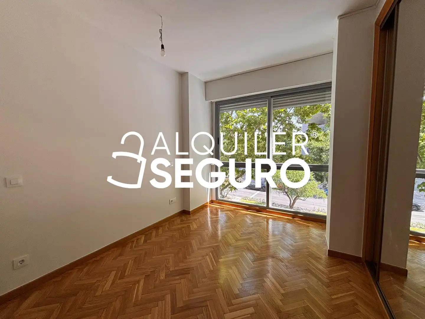 Habitación de Piso de alquiler en Madrid con Aire acondicionado y Calefacción