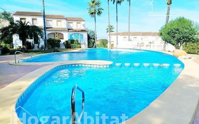 Piscina de Casa adosada en venda en Pedreguer amb Aire condicionat, Calefacció i Jardí privat