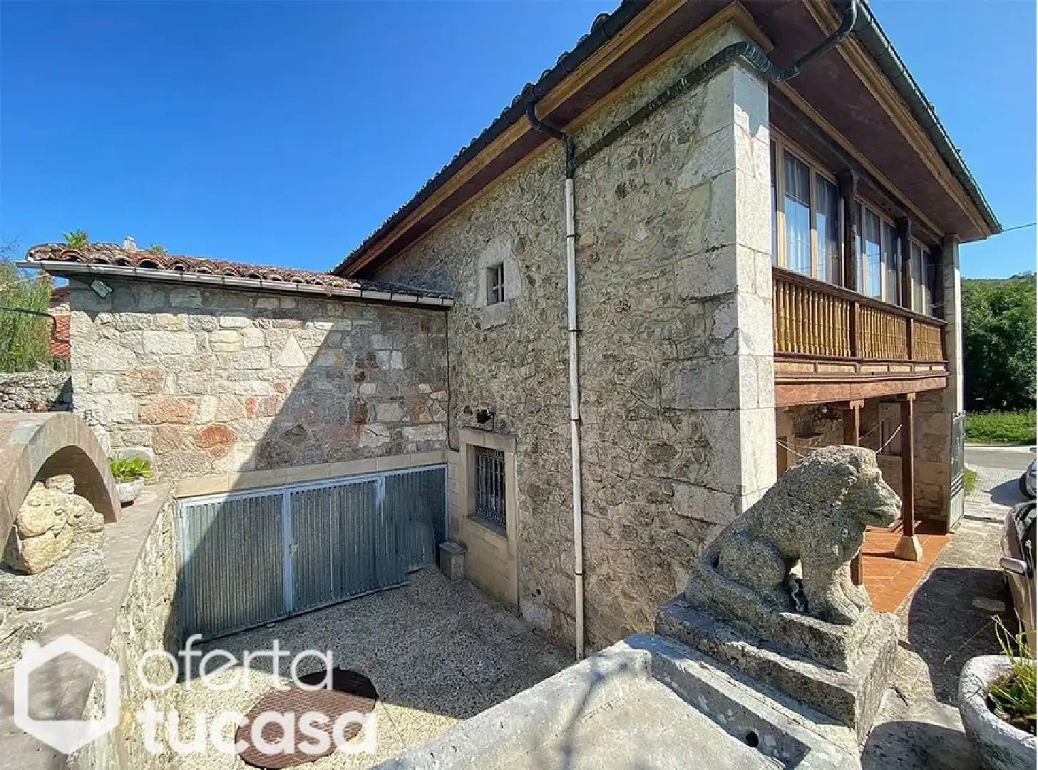 Vista exterior de Piso en venta en Cabrales con Jardín privado y Amueblado