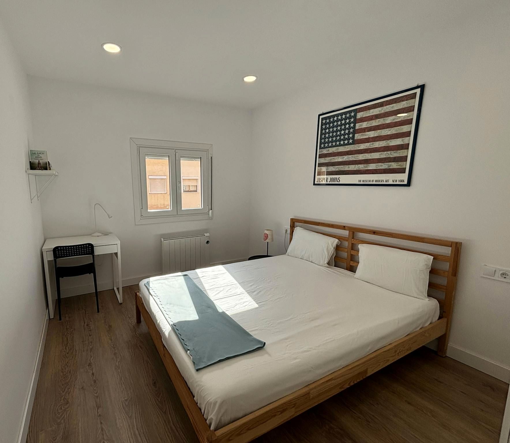Bedroom of Flat to share in  Barcelona Capital  with Furnished and Washing machine