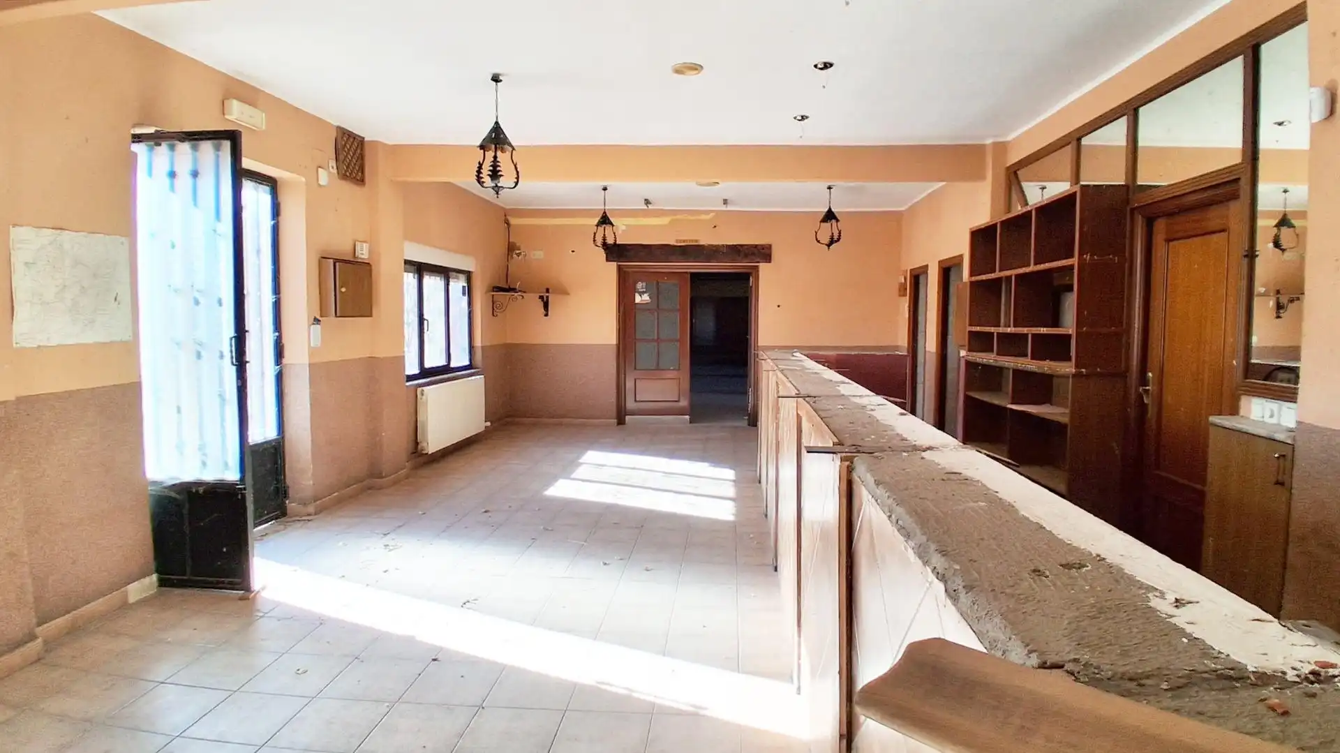 Commercial properties for sale in Vecinos