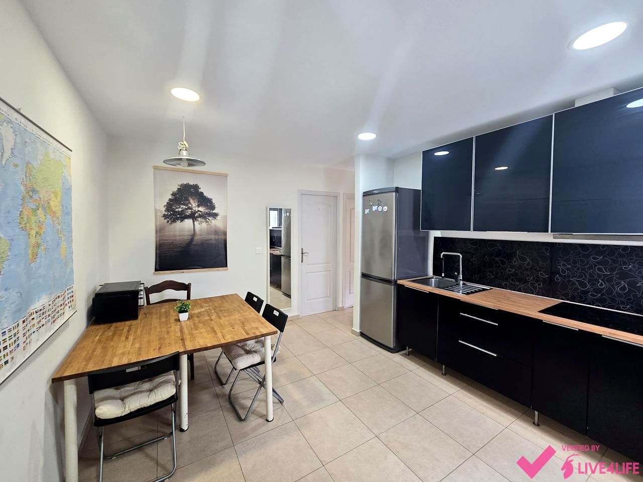 Kitchen of Flat to rent in  Sevilla Capital  with Air Conditioner, Terrace and Furnished