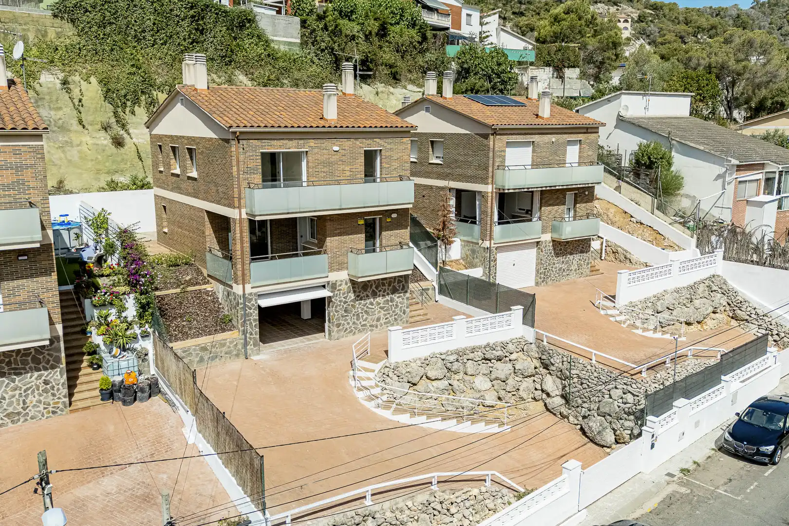 Vista exterior de Casa o xalet en venda en Cubelles amb Aire condicionat, Calefacció i Jardí privat