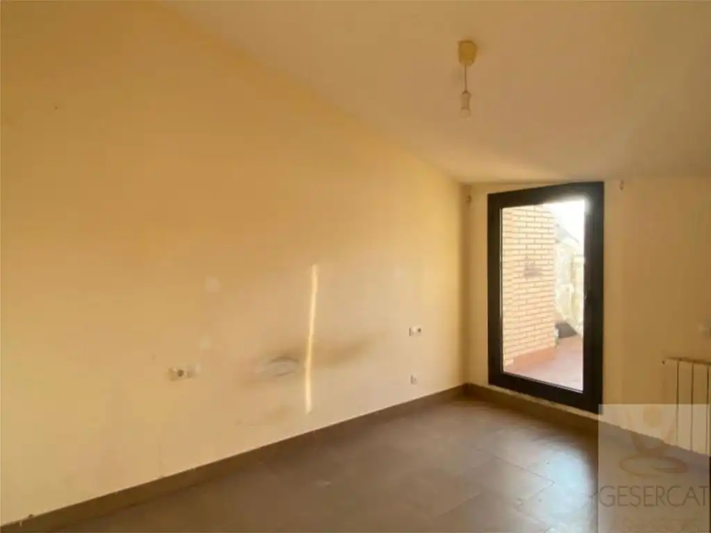 Maisonette zum Verkauf in Rubí mit Terrasse und Balkon