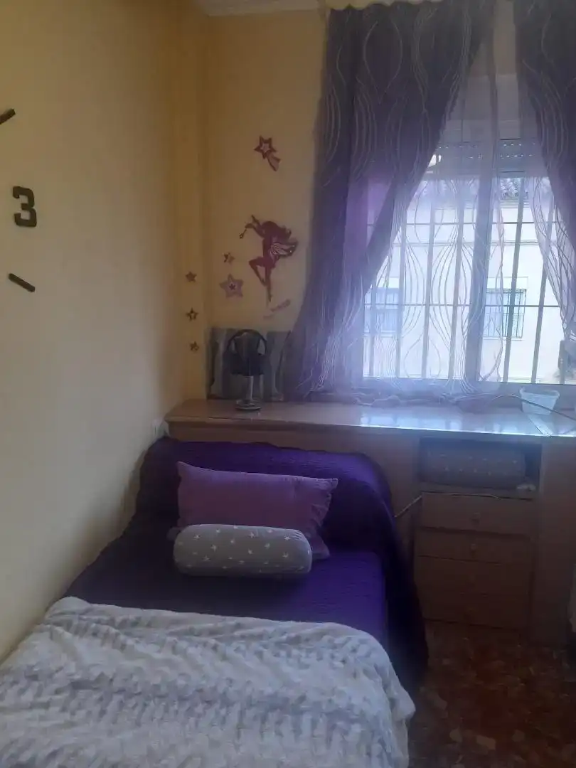 Habitación de Casa adosada en venta en Alcalá de Guadaira con Aire acondicionado