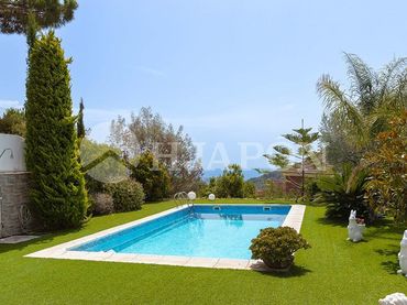 Casa con piscina in vendita a Alella
