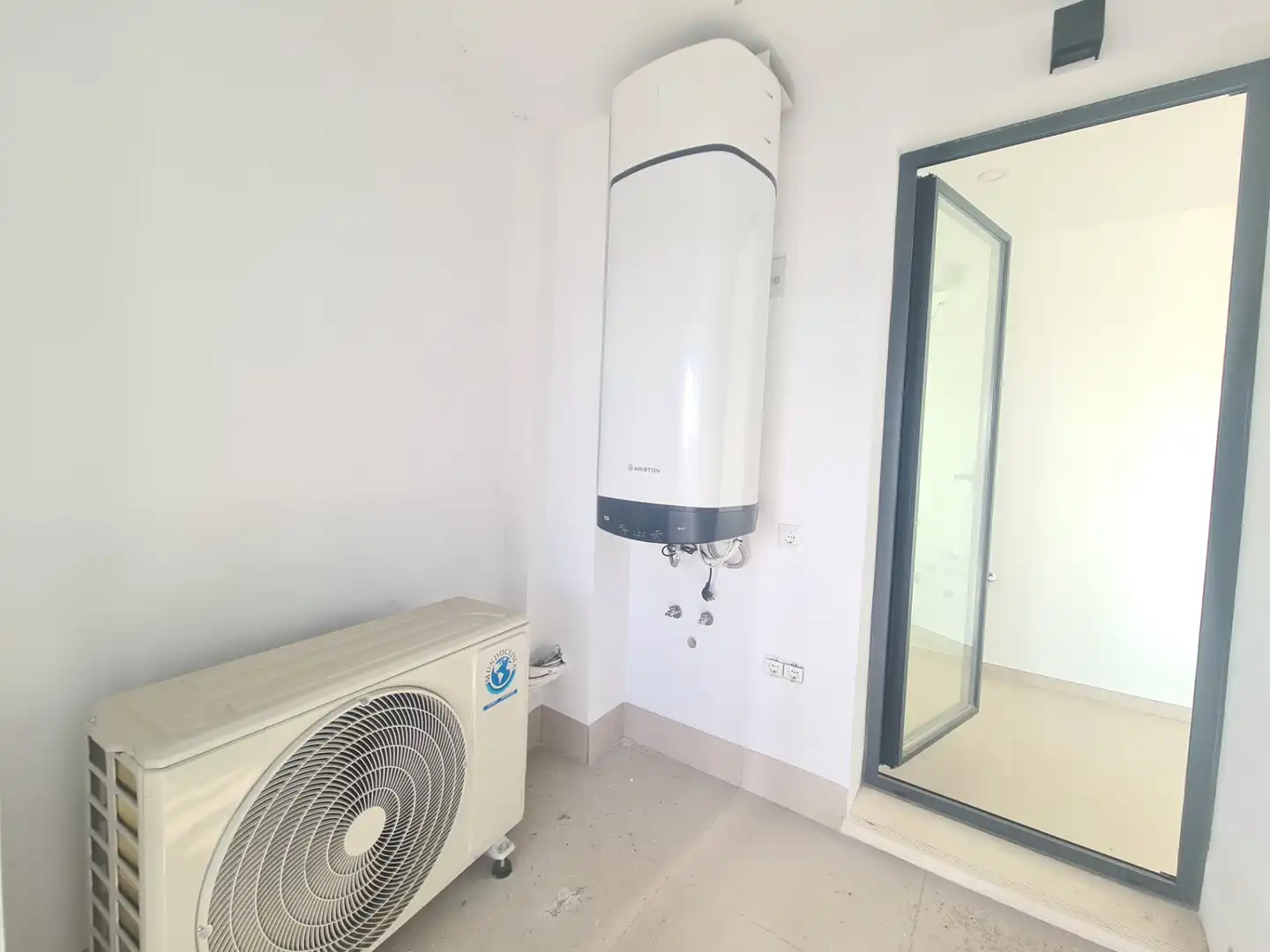 Baño de Ático en venta en Sevilla con Aire acondicionado, Calefacción y Terraza