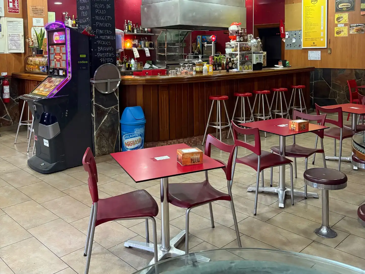 Business premises to rent in Av.marques de mont-roig 53