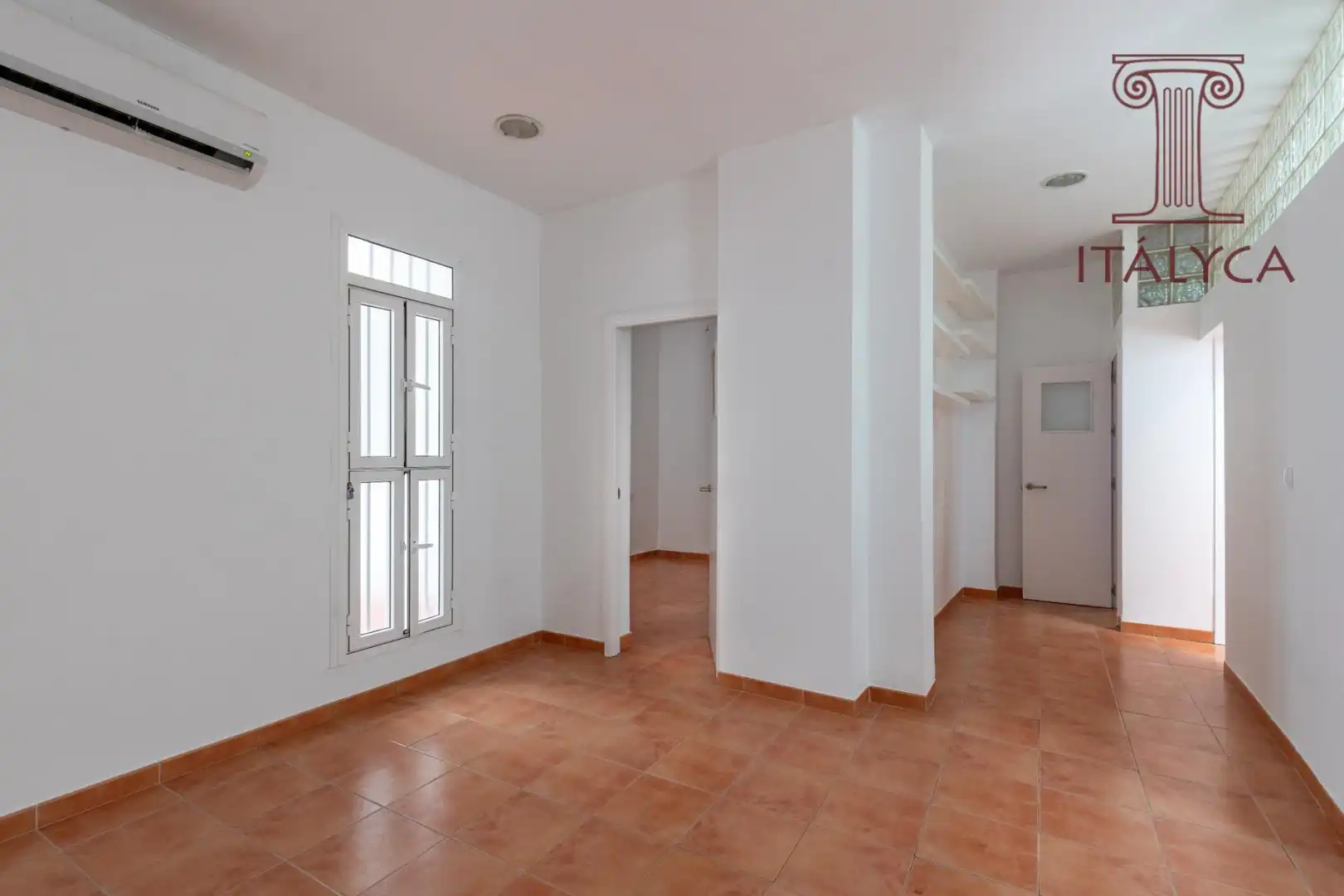 Wohnung zum Verkauf in Sevilla mit Klimaanlage und Heizung