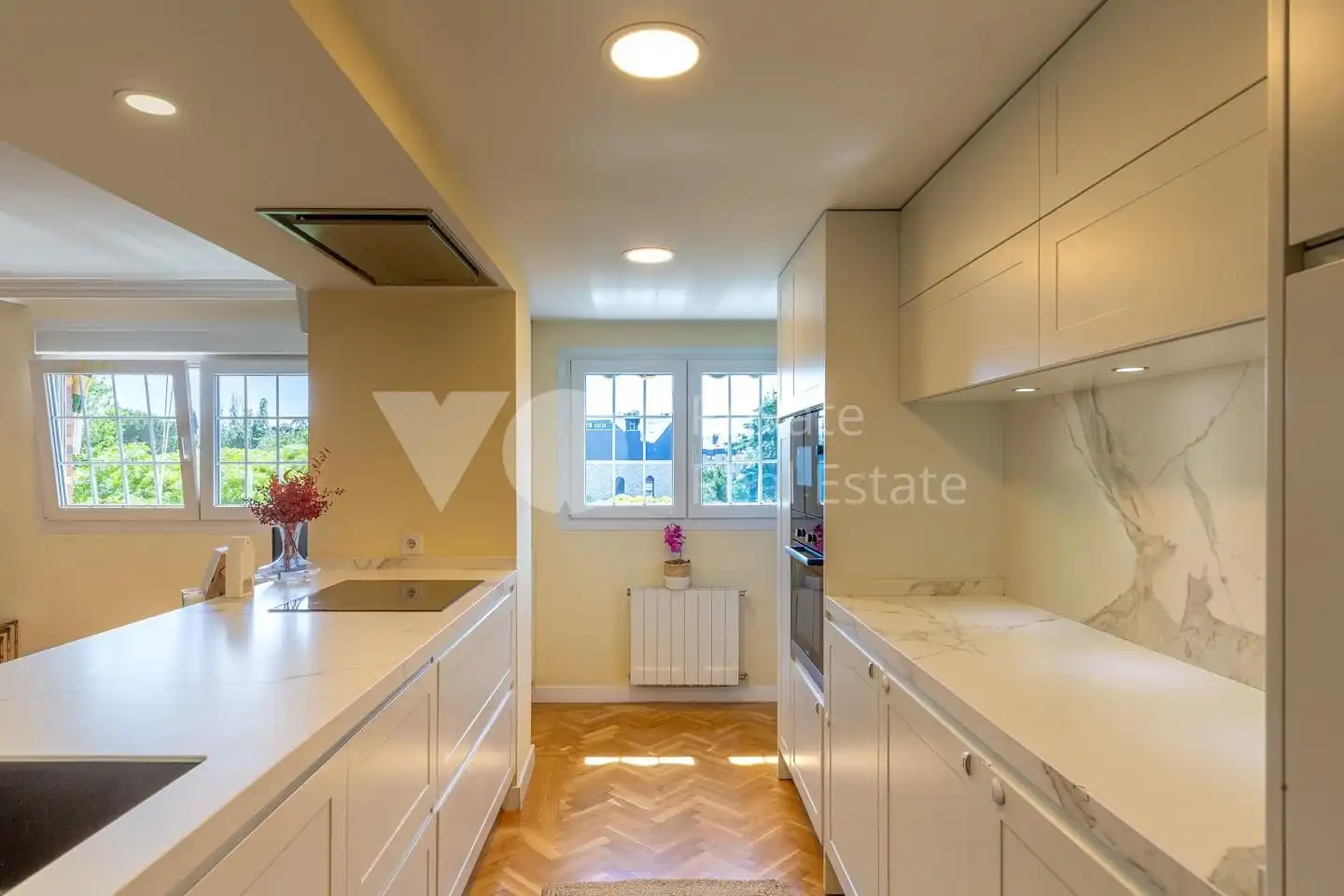 Cocina de Dúplex en venta en Majadahonda con Aire acondicionado, Calefacción y Parquet