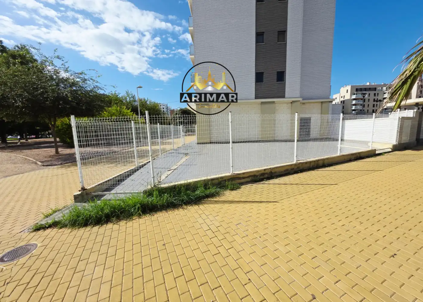 Parking de Local de alquiler en Castellón de la Plana / Castelló de la Plana con Terraza