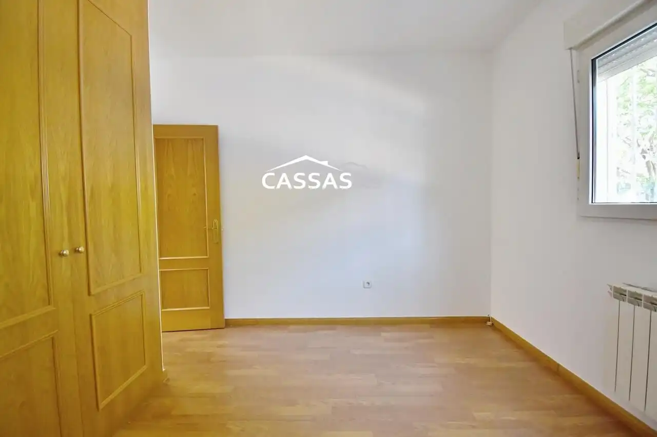 Planta baja en venta en Torrejón de Ardoz con Aire acondicionado y Piscina comunitaria