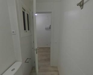 Bathroom of Flat to rent in Badalona  with Pets allowed