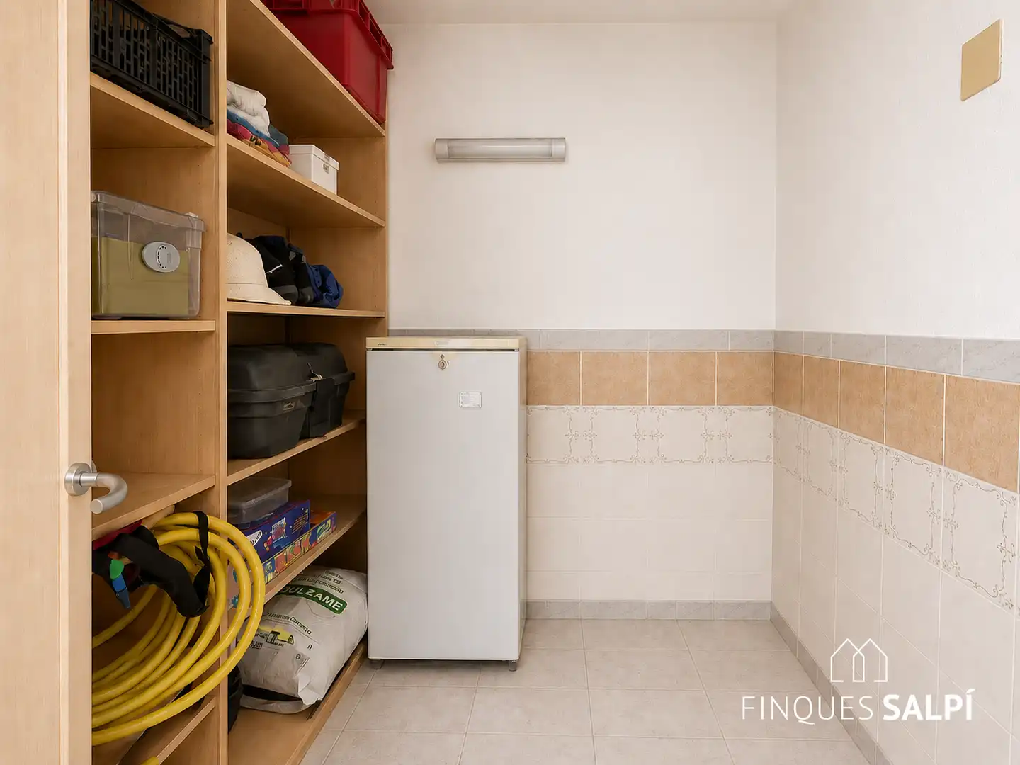 Piso en venta en Sant Feliu de Guíxols con Calefacción, Terraza y Trastero