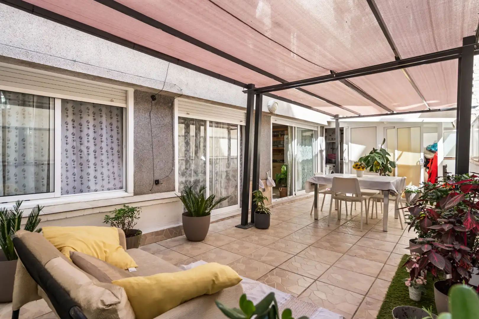 Terraza de Piso en venta en Rubí con Calefacción, Terraza y Trastero