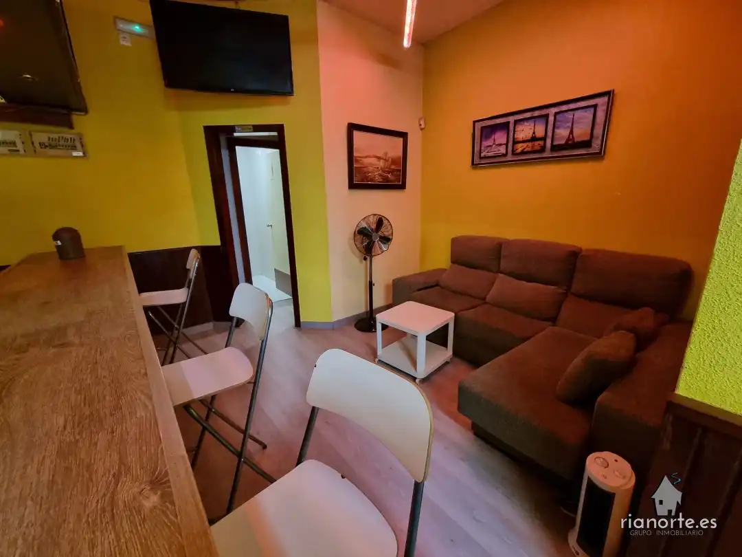 Local comercial en venta en Centro, imagen 2