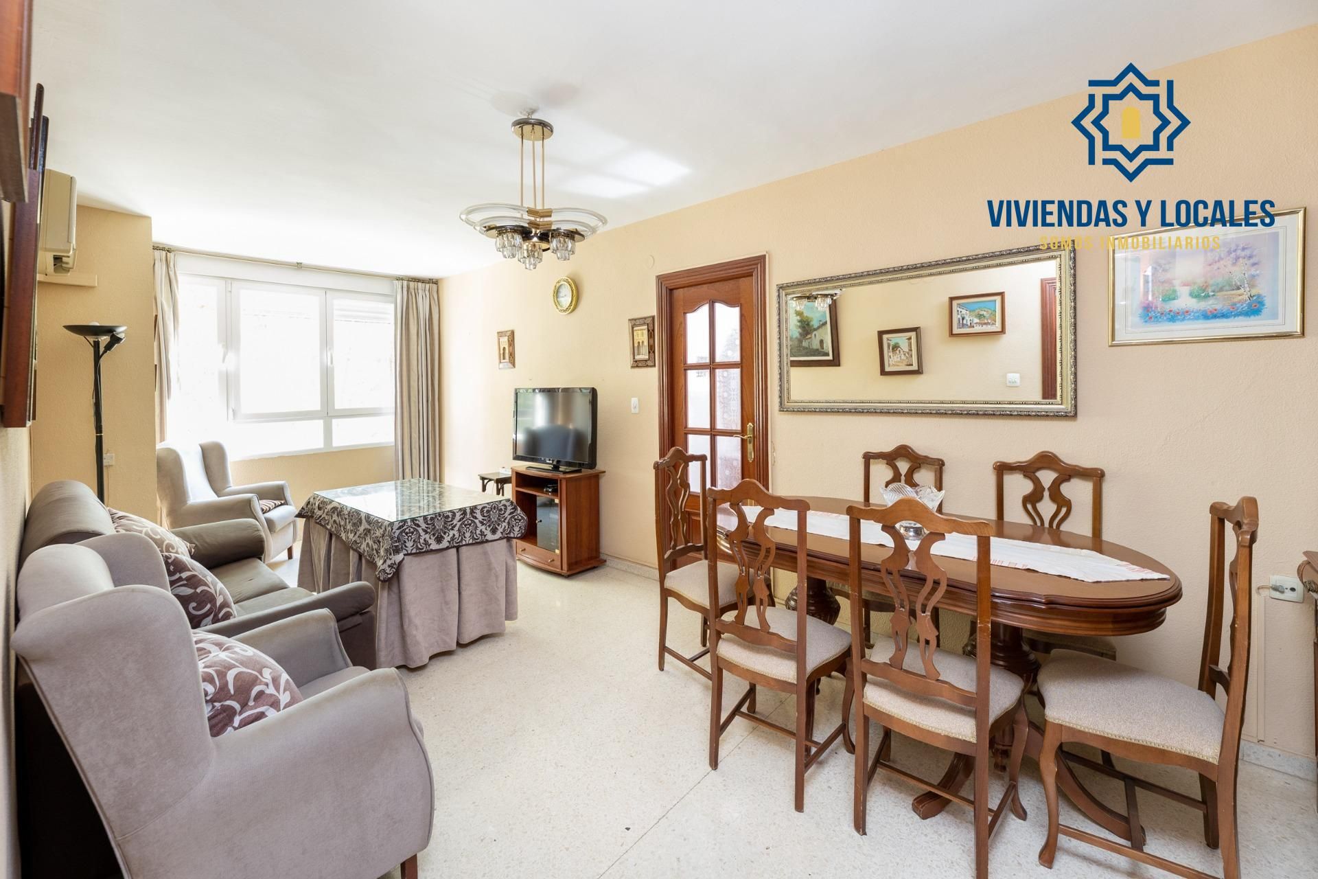 Sala d'estar de Pis en venda en  Granada Capital