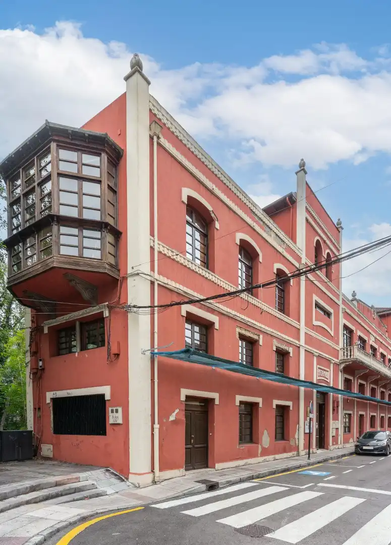 Außenansicht von Dachboden zum Verkauf in Oviedo  mit Heizung und Möbliert
