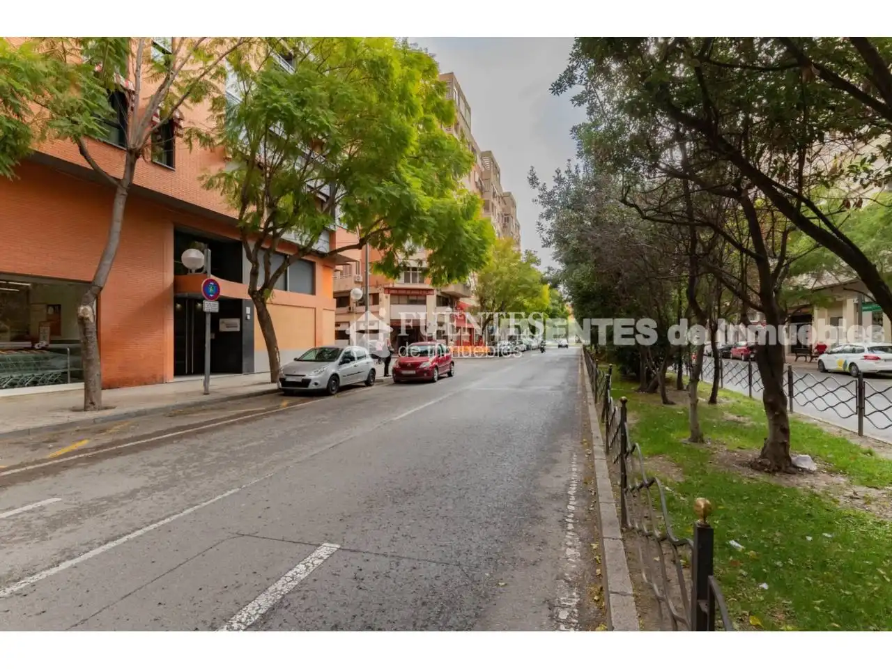 Flat for sale in Calle pintor baeza, Altozano - Conde Lumiares