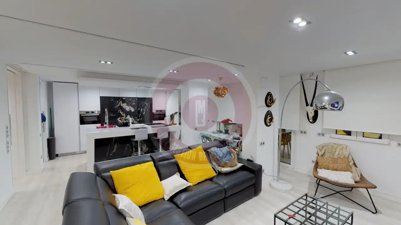 Sala de estar de Dúplex en venta en Vélez-Málaga con Aire acondicionado y Amueblado