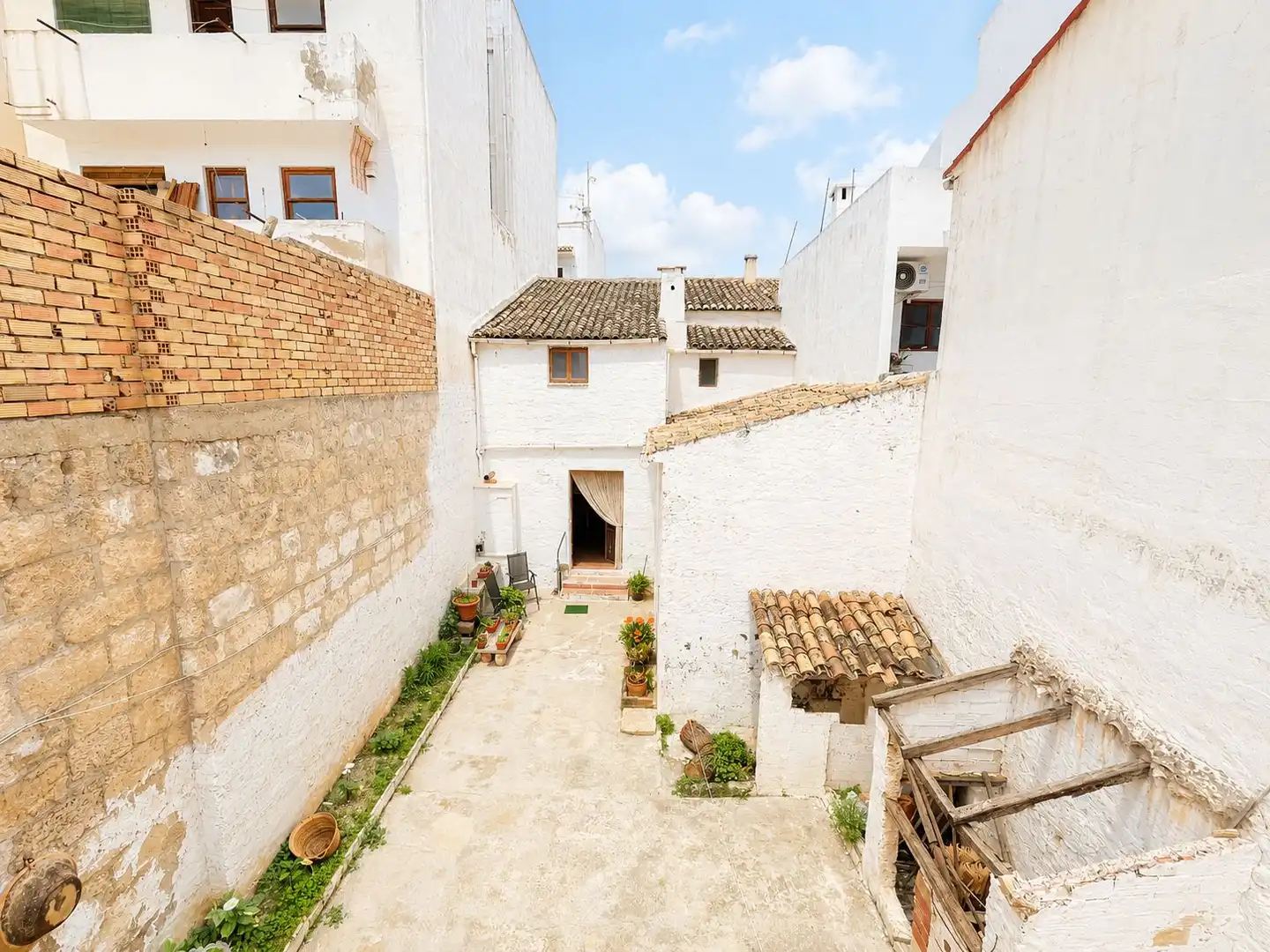 Casa rústica amb terrassa en venda a Centro ciudad