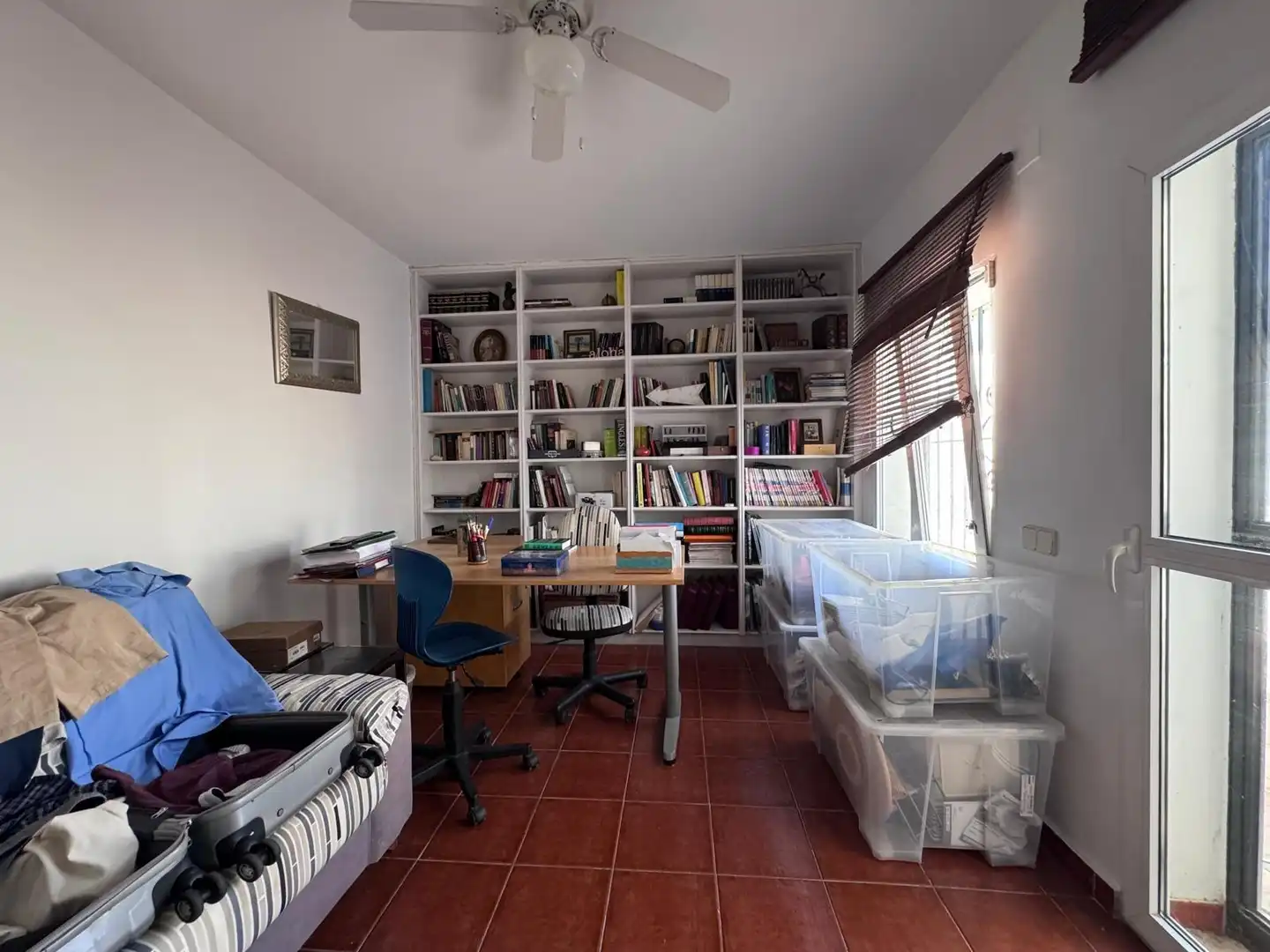 Sala d'estar de Casa o xalet de lloguer en Fuengirola amb Aire condicionat, Jardí privat i Terrassa