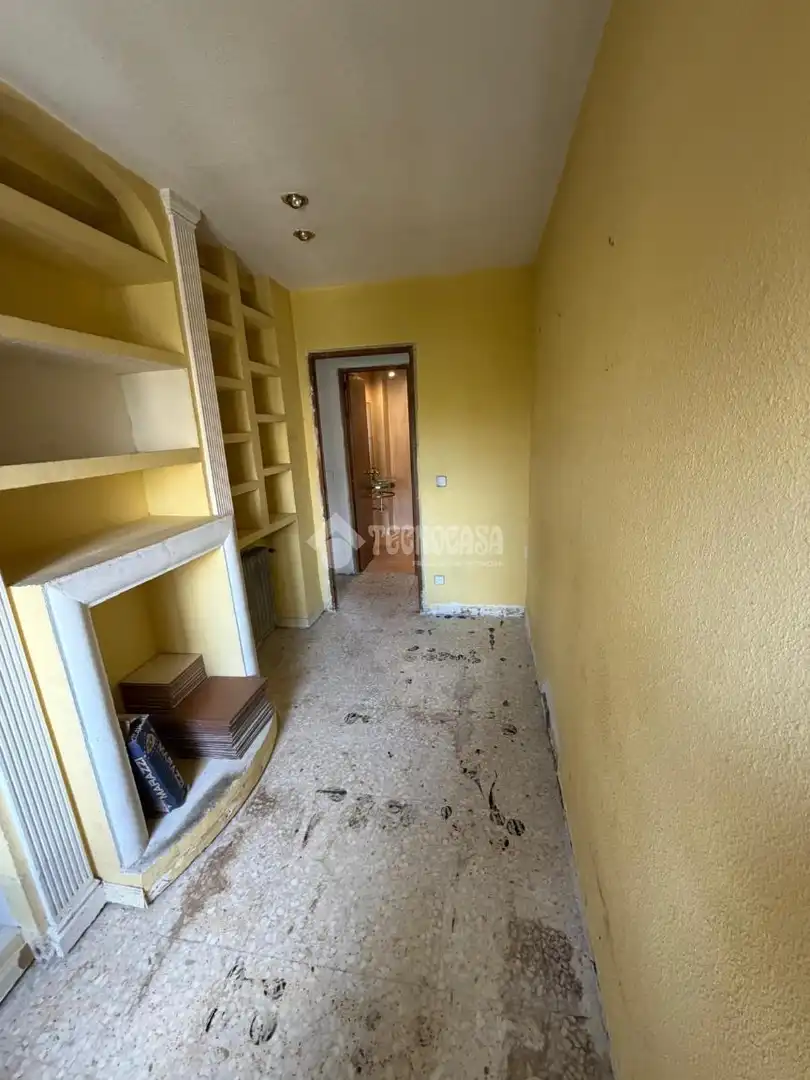 Piso en venta en Fuenlabrada con Aire acondicionado, Calefacción y Terraza