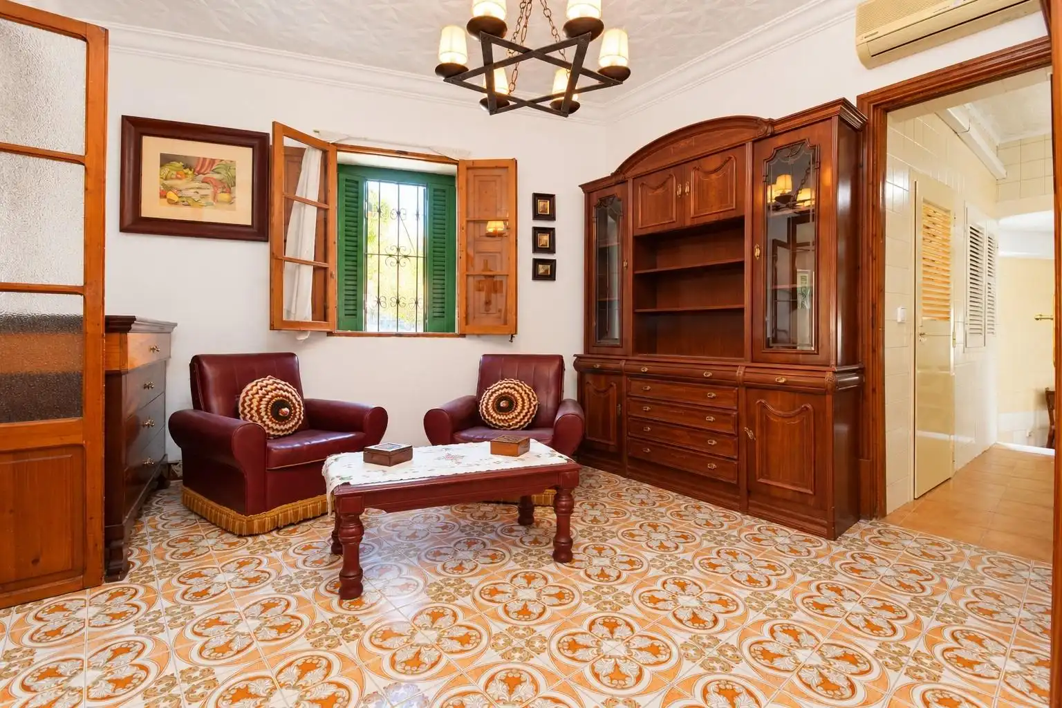 Sala d'estar de Casa o xalet en venda en  Palma de Mallorca amb Jardí privat