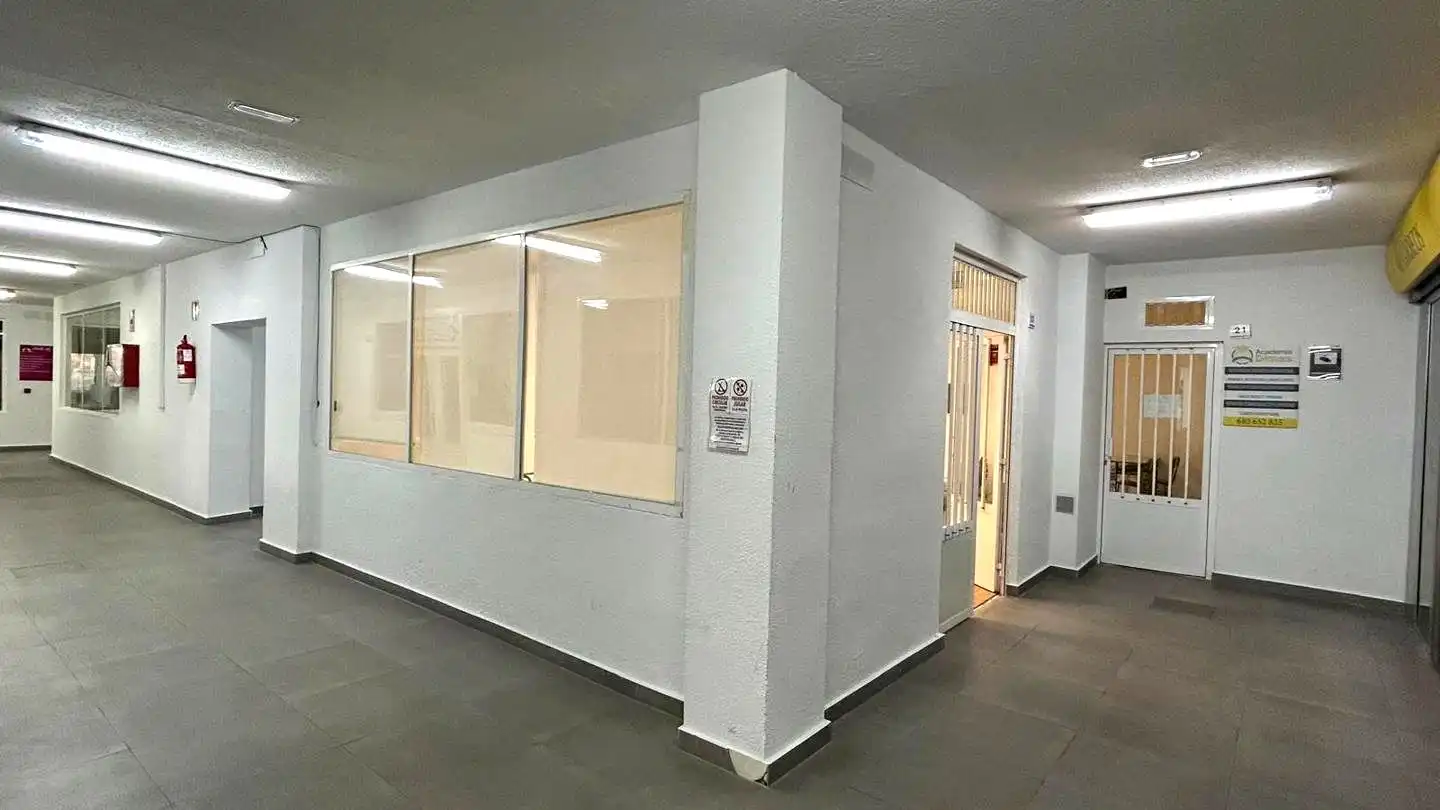 Locale commerciale in vendita a Avenida de Guadalajara, imagen 19