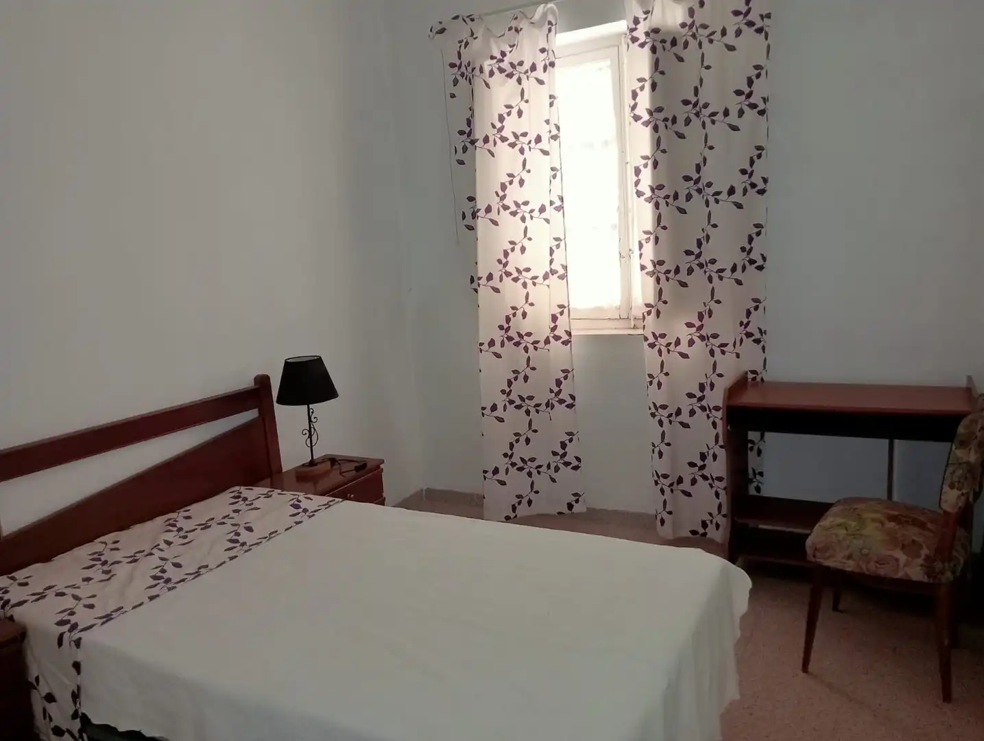 Schlafzimmer von Wohnung zur Miete in Jaén mit Möbliert