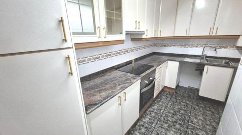 Foto 3 de Piso en venta en Carrer de Juan Valera, La Salut, Badalona