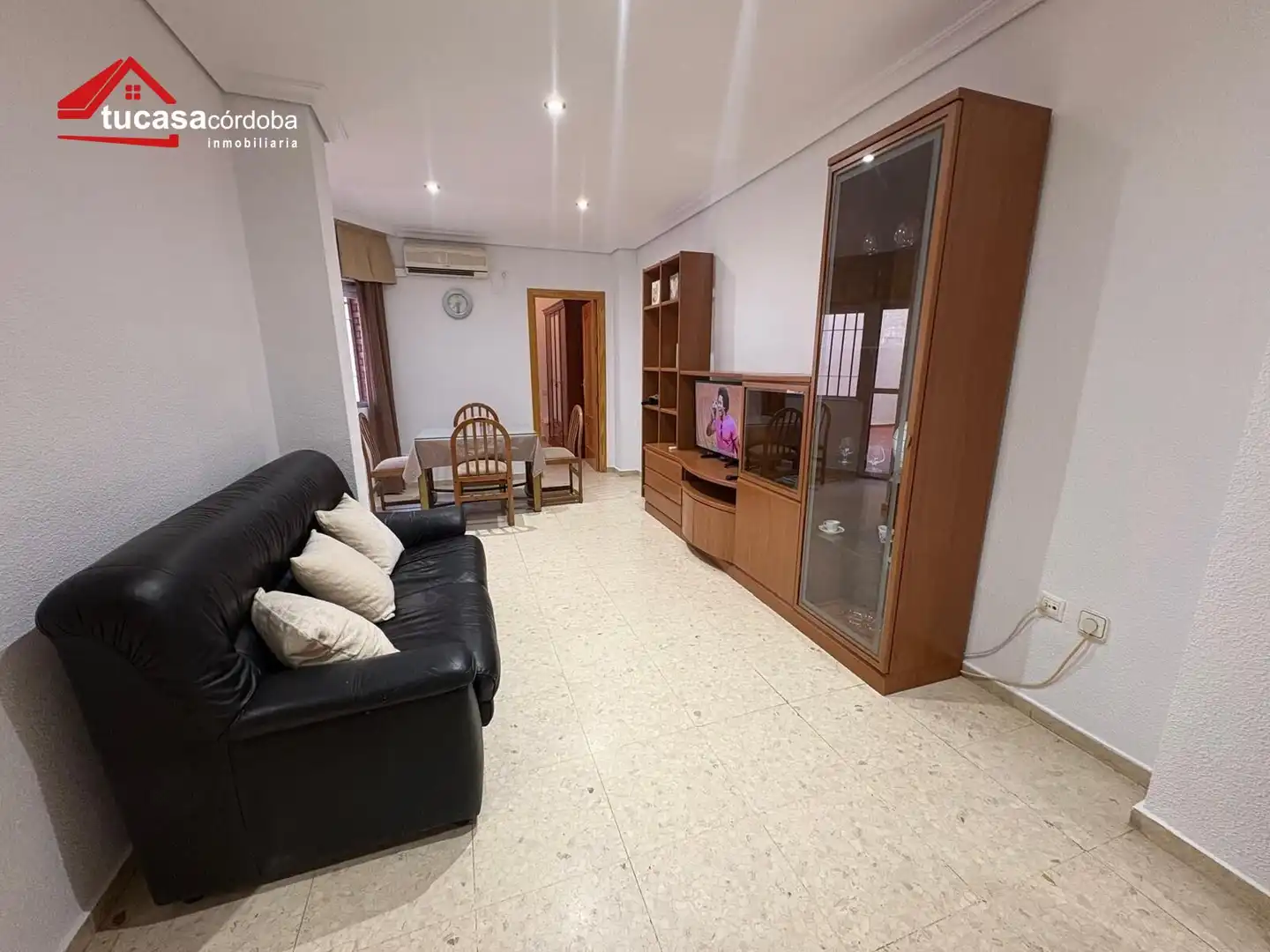 Sala d'estar de Planta baixa en venda en Córdoba amb Aire condicionat