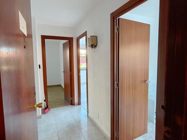 Bureau à louer à Rúa Álvaro Cunqueiro 6