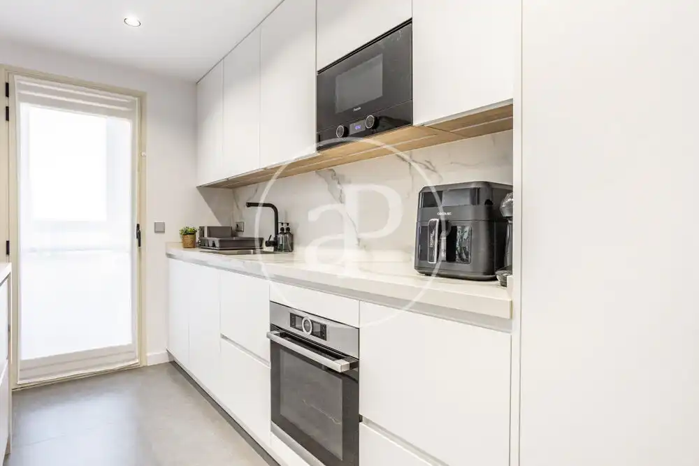 Kitchen of Flat for sale in Valencia  with Air Conditioner, Heating and Private garden