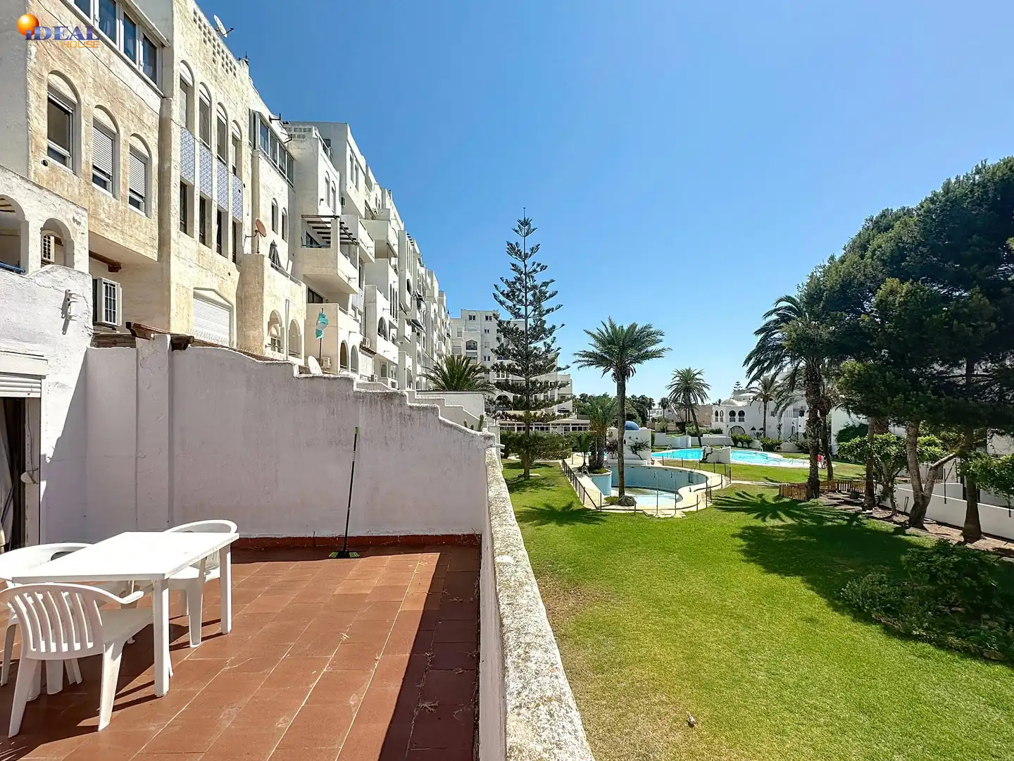 Exterior view of Apartments for sale in Roquetas de Mar  with Private garden and Community pool