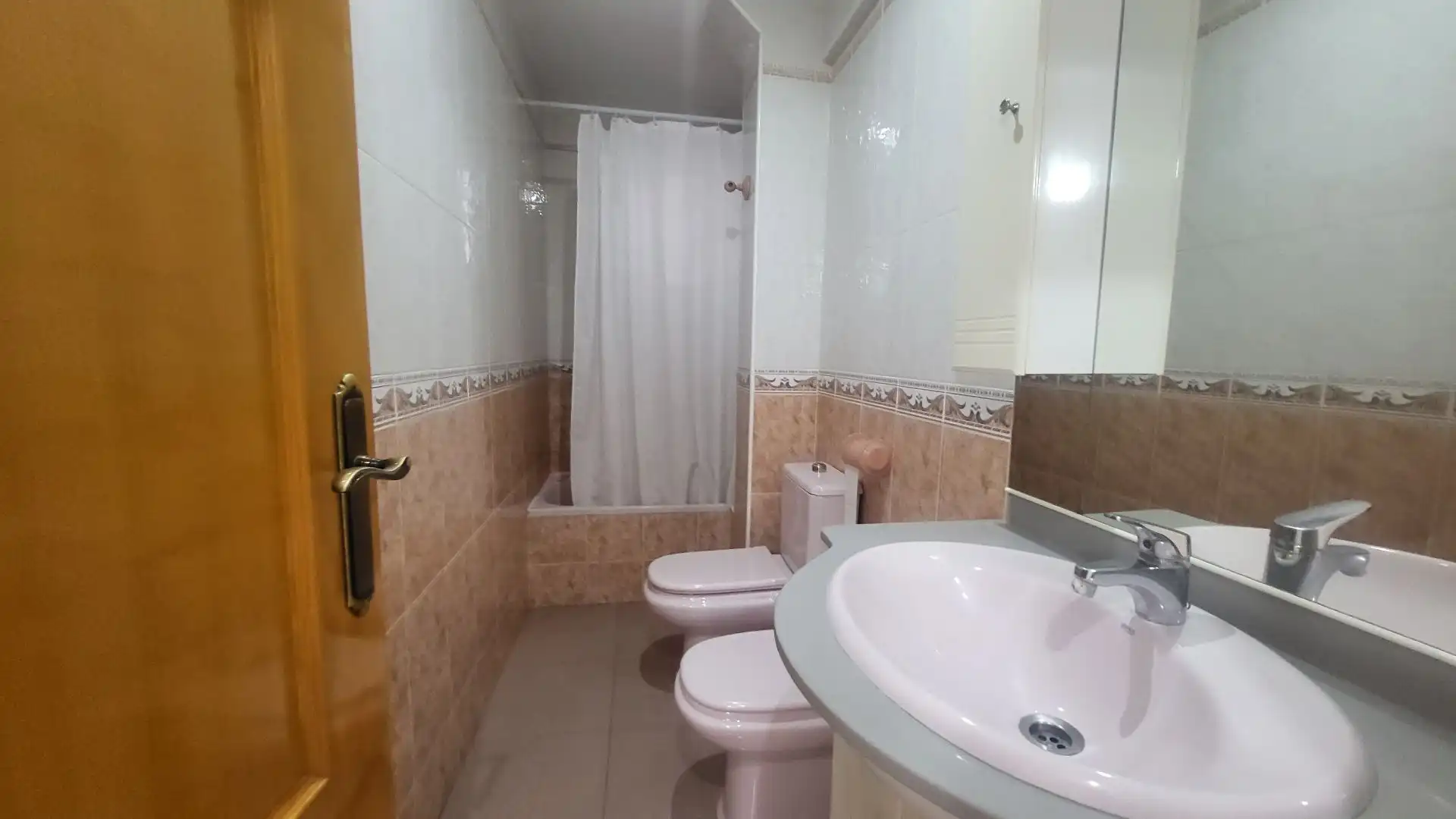 Baño de Piso de alquiler en Albox