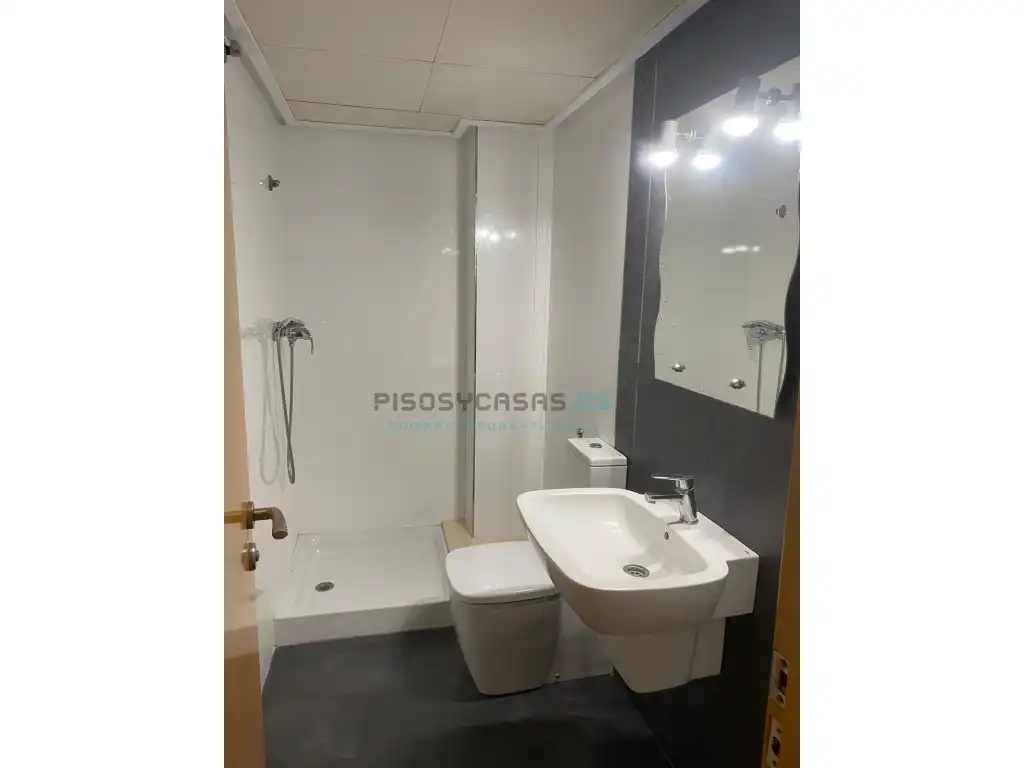 Baño de Apartamento en venta en Algemesí
