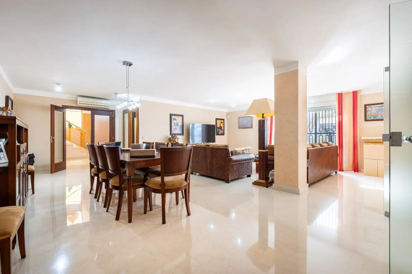 Comedor de Casa o chalet en venta en Roquetas de Mar con Aire acondicionado, Calefacción y Jardín privado