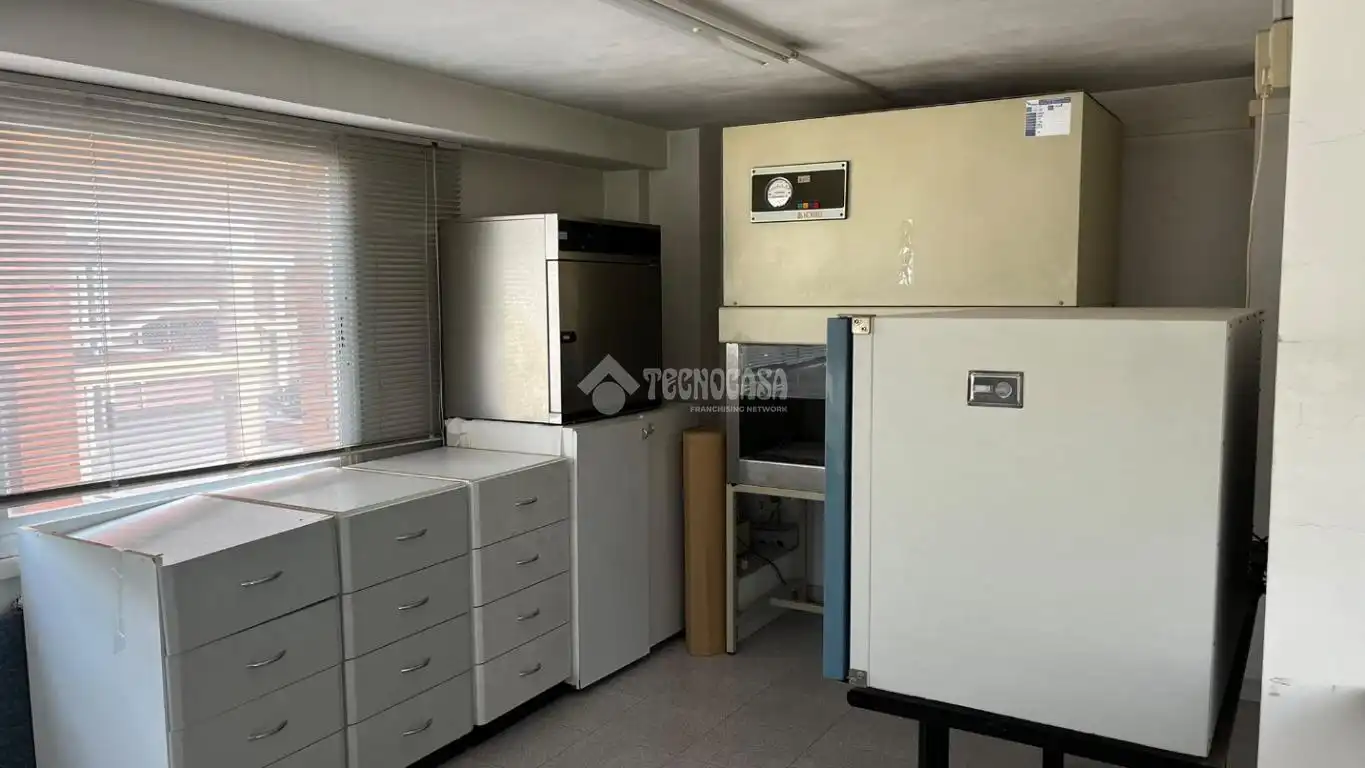Local comercial en venda a Centre - Eixample – Can Llobet, imagen 15