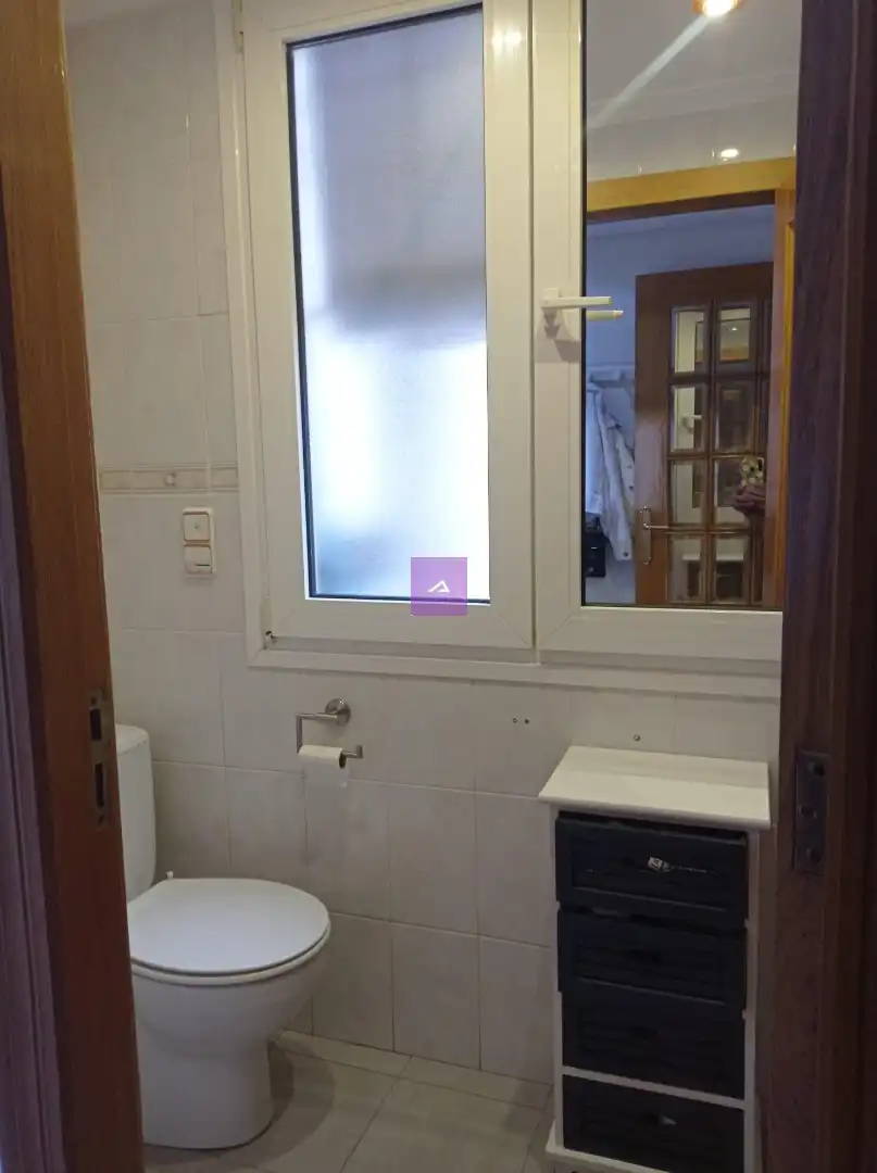 Bathroom of Flat for sale in Sueca  with Air Conditioner and Storage room