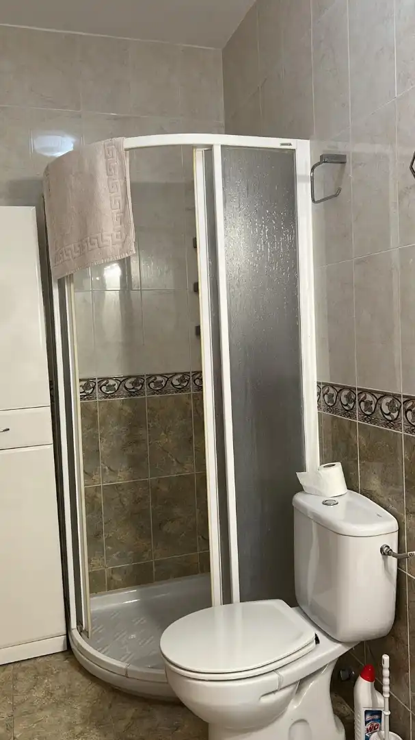 Badezimmer von Maisonette zum Verkauf in Santa Pola mit Klimaanlage, Heizung und Privatgarten