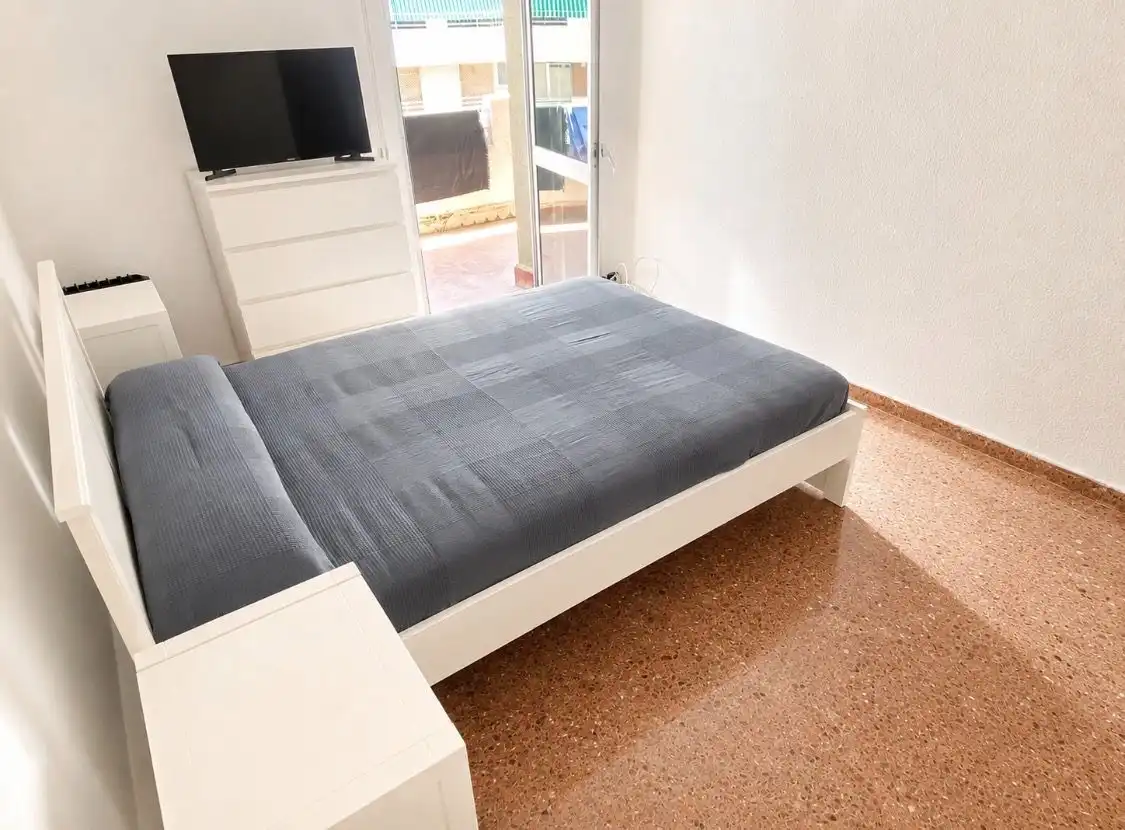 Dormitori de Apartament en venda en Pareja amb Calefacció, Terrassa i Traster