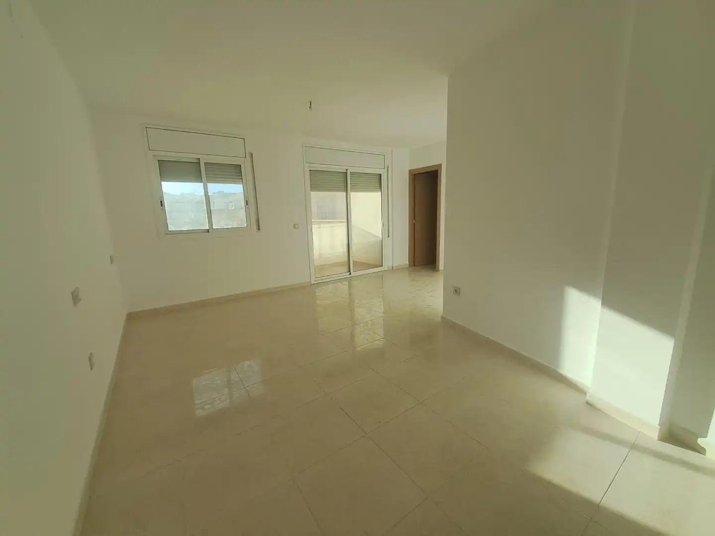 Sala d'estar de Pis en venda en Móra d'Ebre amb Forn i Balcó